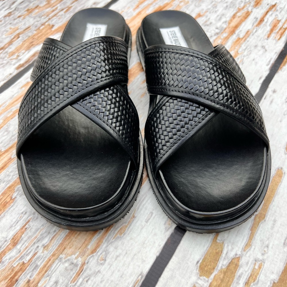 Steve Maddens slides.  Brand new with box